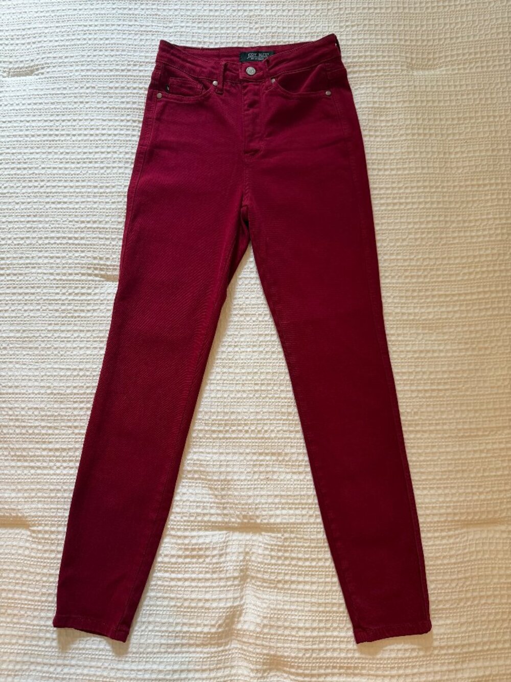 Judy Blue Jeans | Deep Red | Size 3/26 - Picture 1 of 6